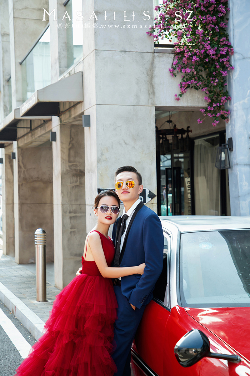 王先生&陈小姐夫妇时尚街拍城堡婚纱照               深圳婚纱摄影
